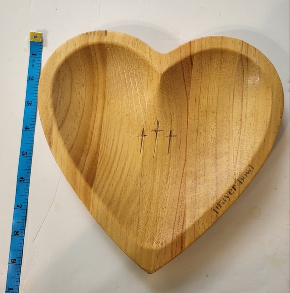 Heart-Shaped Prayer Wooden Bowl New - Picture 6 of 9
